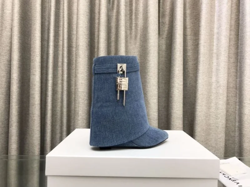 Givenchy Boots Compact 15705