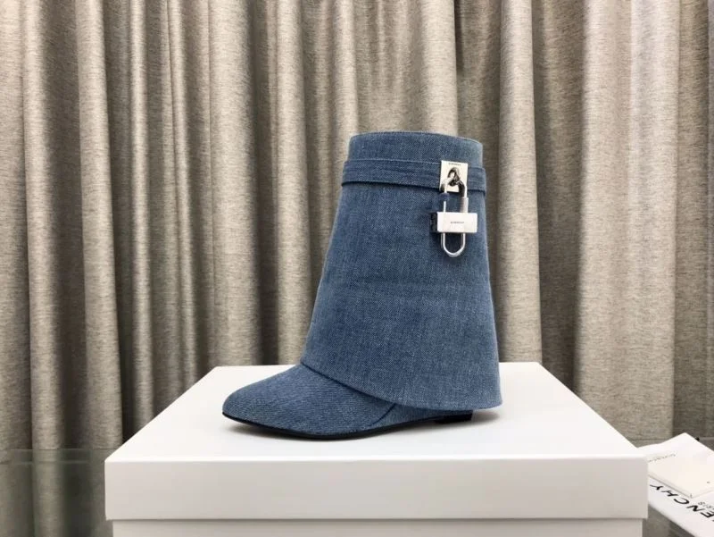 Givenchy Boots Compact 15705