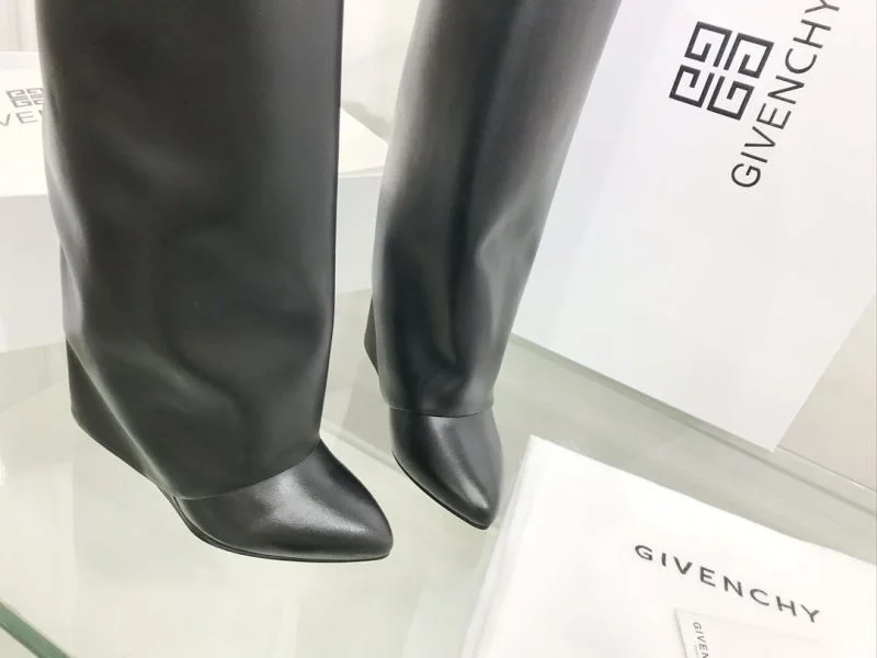Neat Givenchy Boots 15703