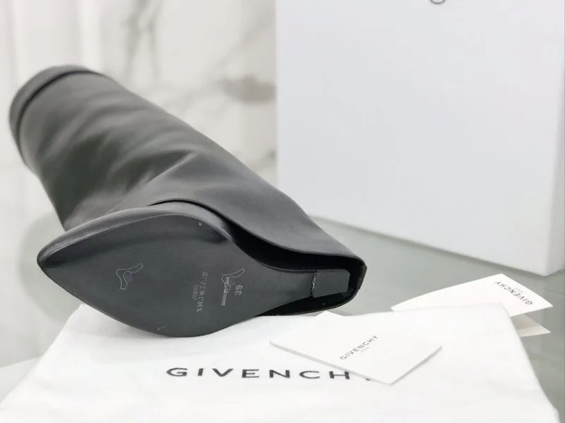 Neat Givenchy Boots 15703