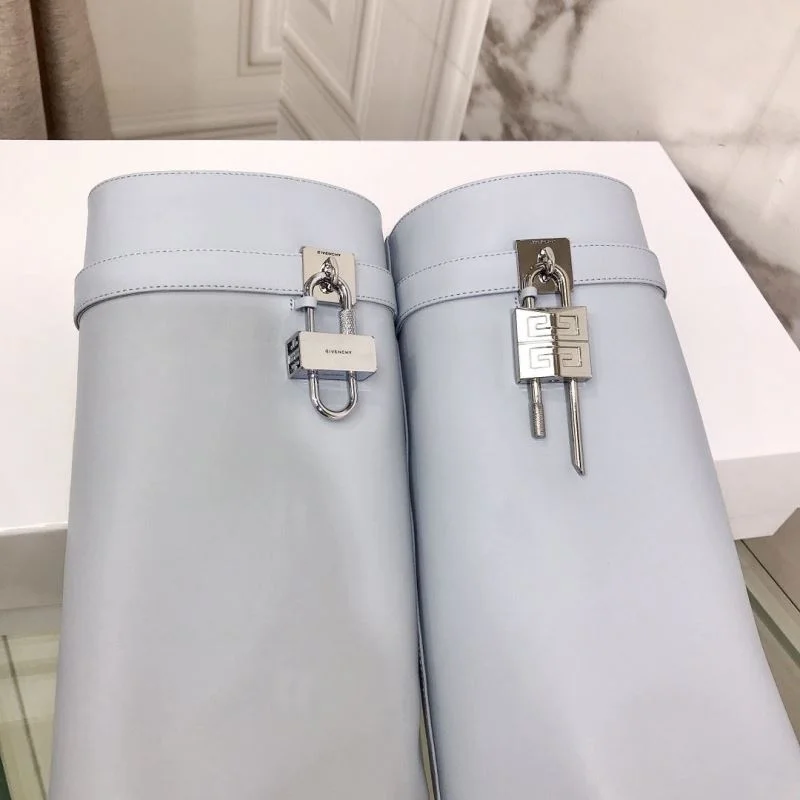 Minimalist Givenchy Boots 15750