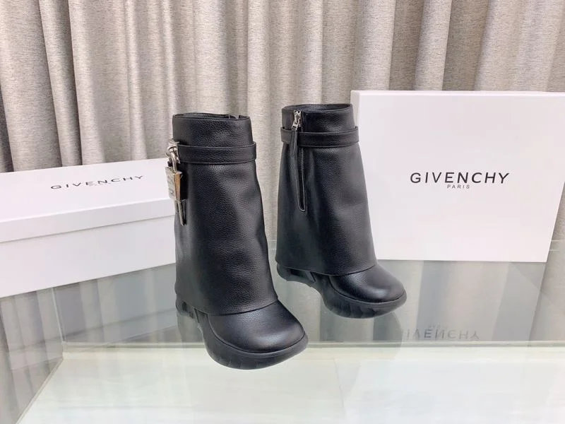 Lightweight Givenchy Boots 15693