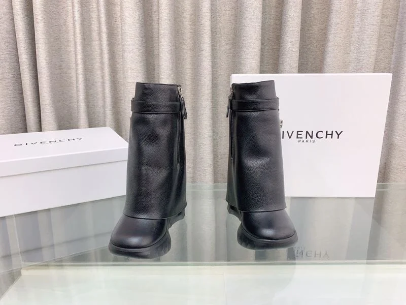 Lightweight Givenchy Boots 15693