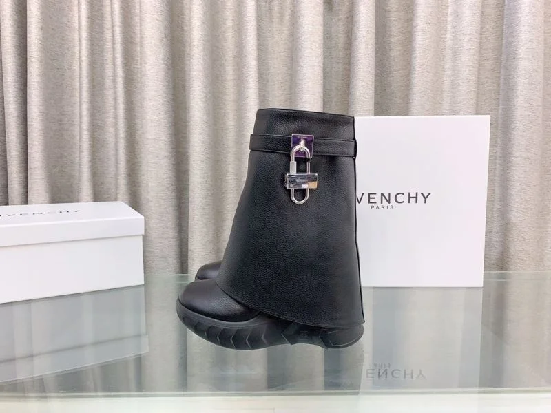 Lightweight Givenchy Boots 15693