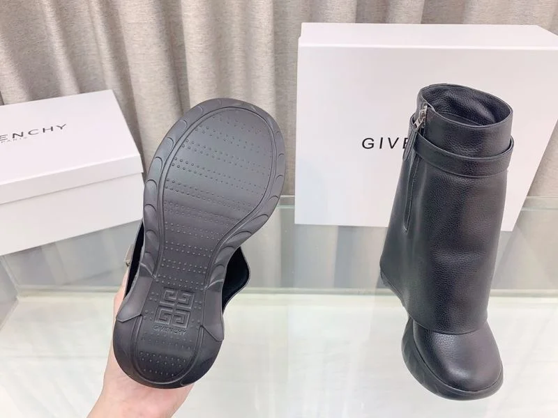 Lightweight Givenchy Boots 15693
