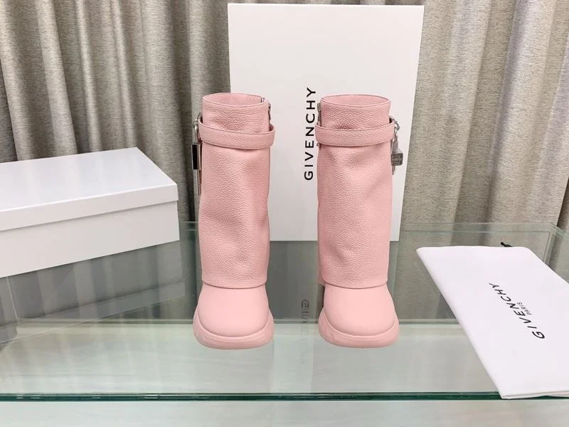 TechFriendly Givenchy Boots 15700