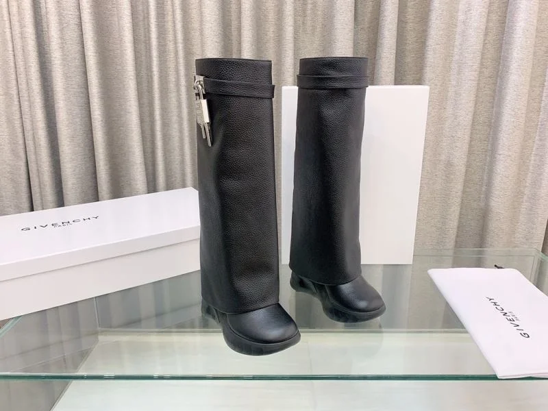 WellDesigned Givenchy Boots 15696