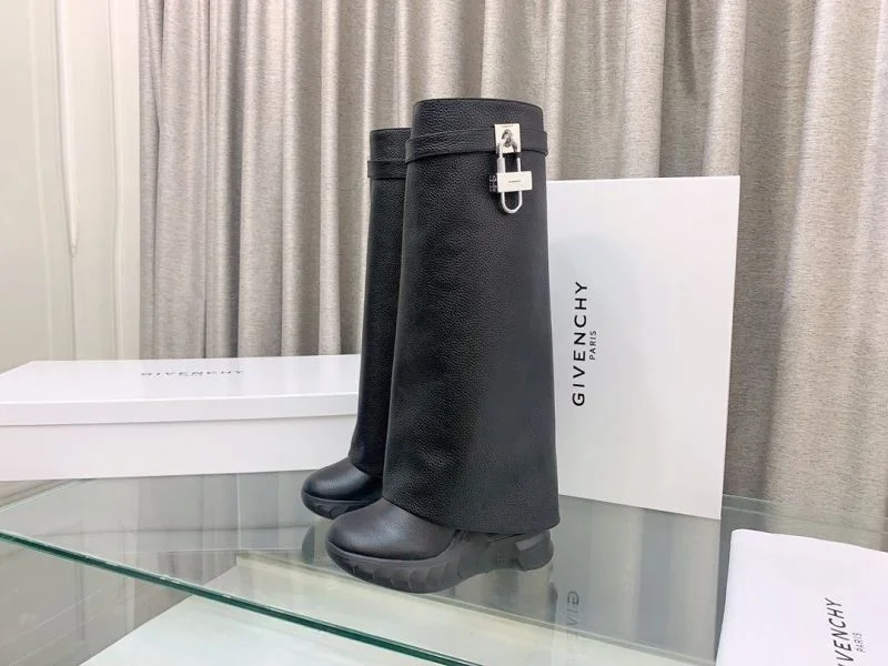 WellDesigned Givenchy Boots 15696