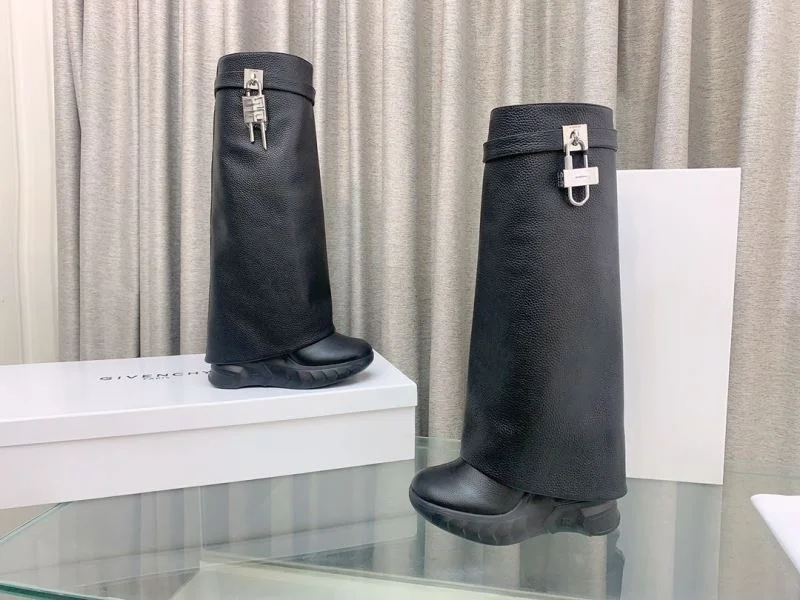WellDesigned Givenchy Boots 15696