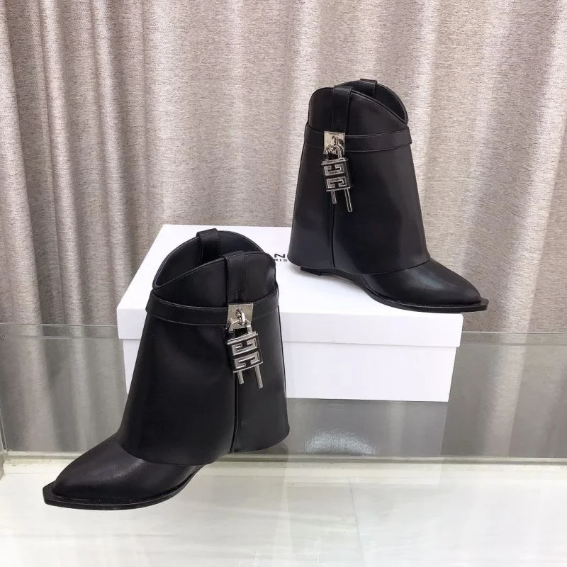 Reliable Givenchy Boots 15679