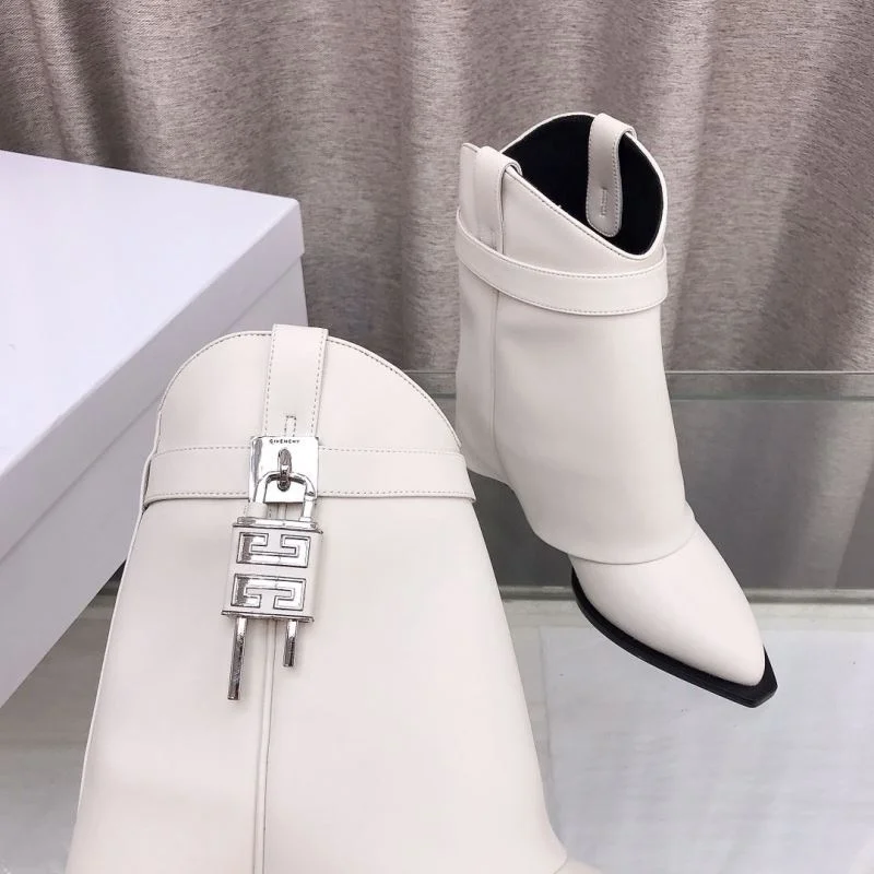 Efficient Givenchy Boots 15749
