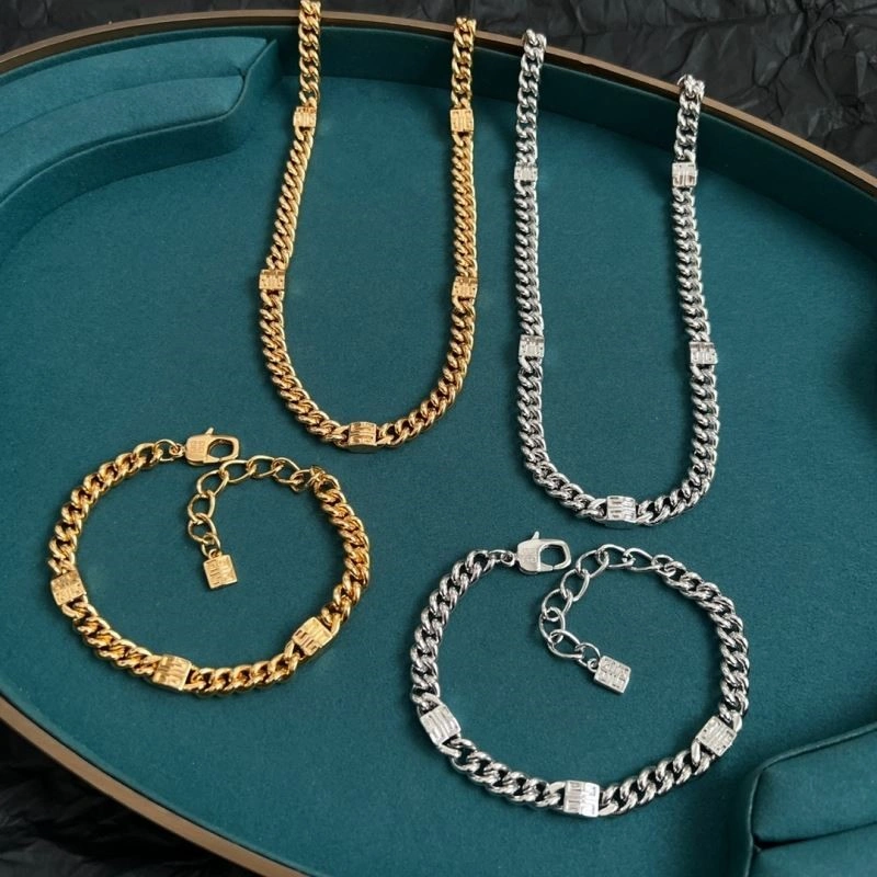 MultiPurpose Givenchy Bracelets 208774