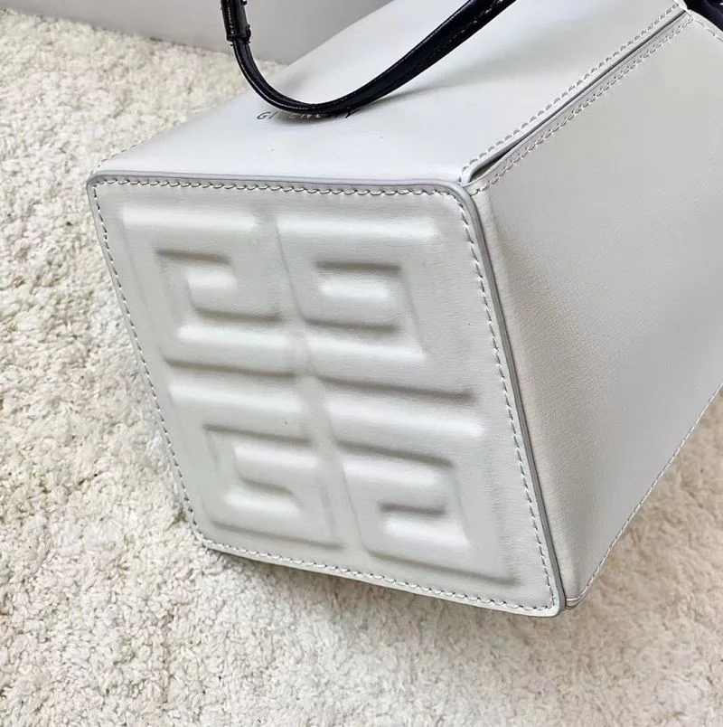 TechFriendly Givenchy Bucket Bags 44927