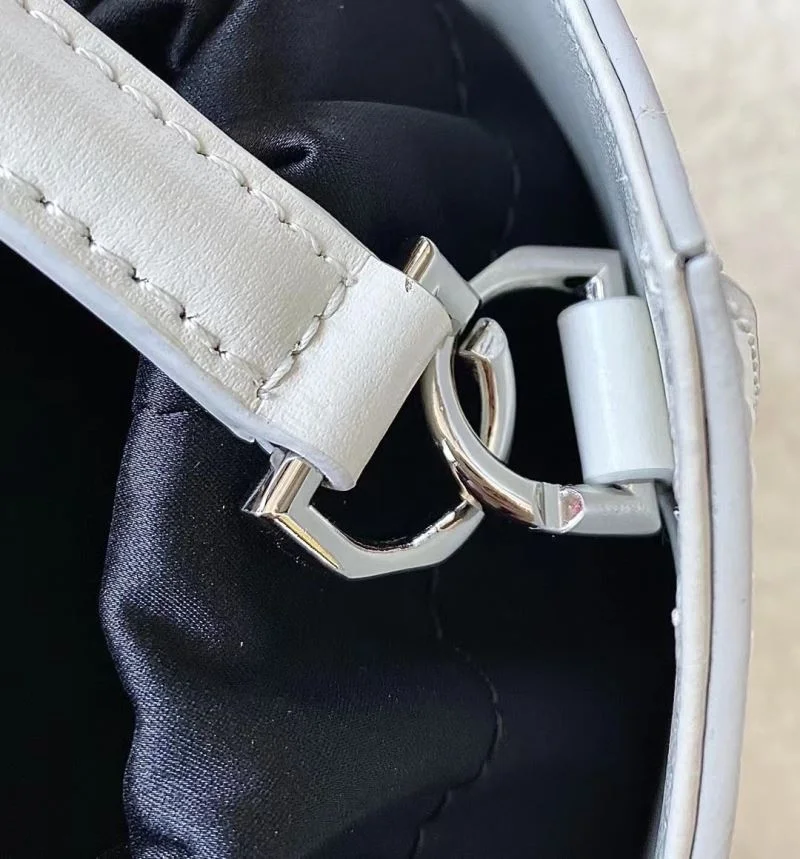 TechFriendly Givenchy Bucket Bags 44927