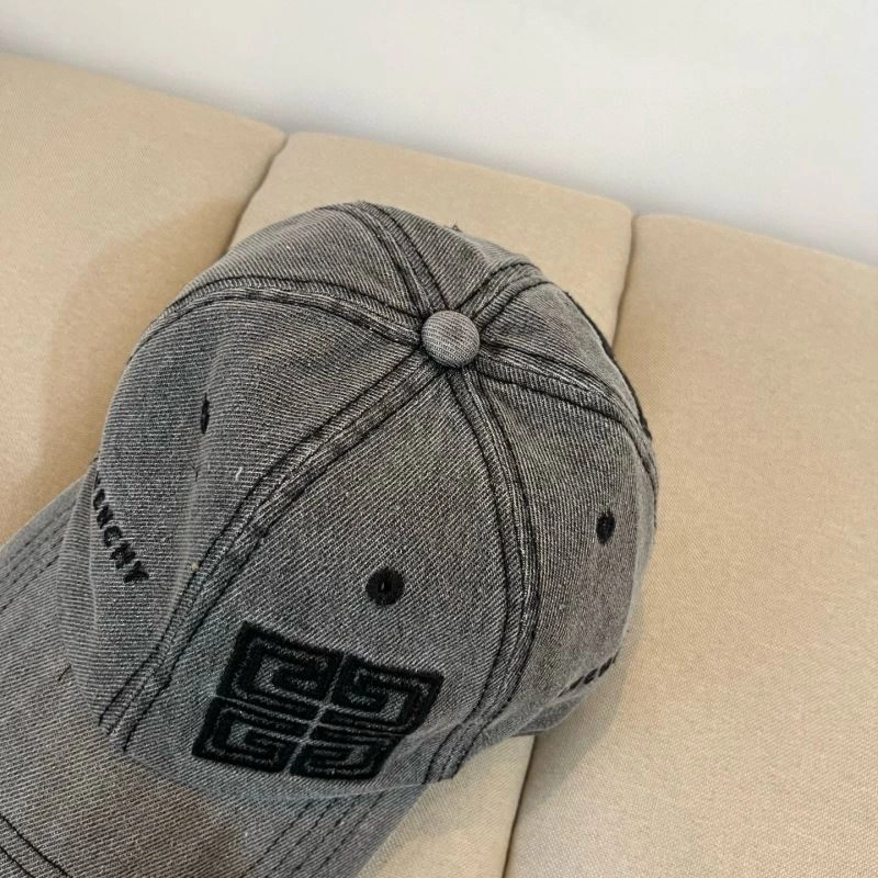 TravelReady Givenchy Caps 262071
