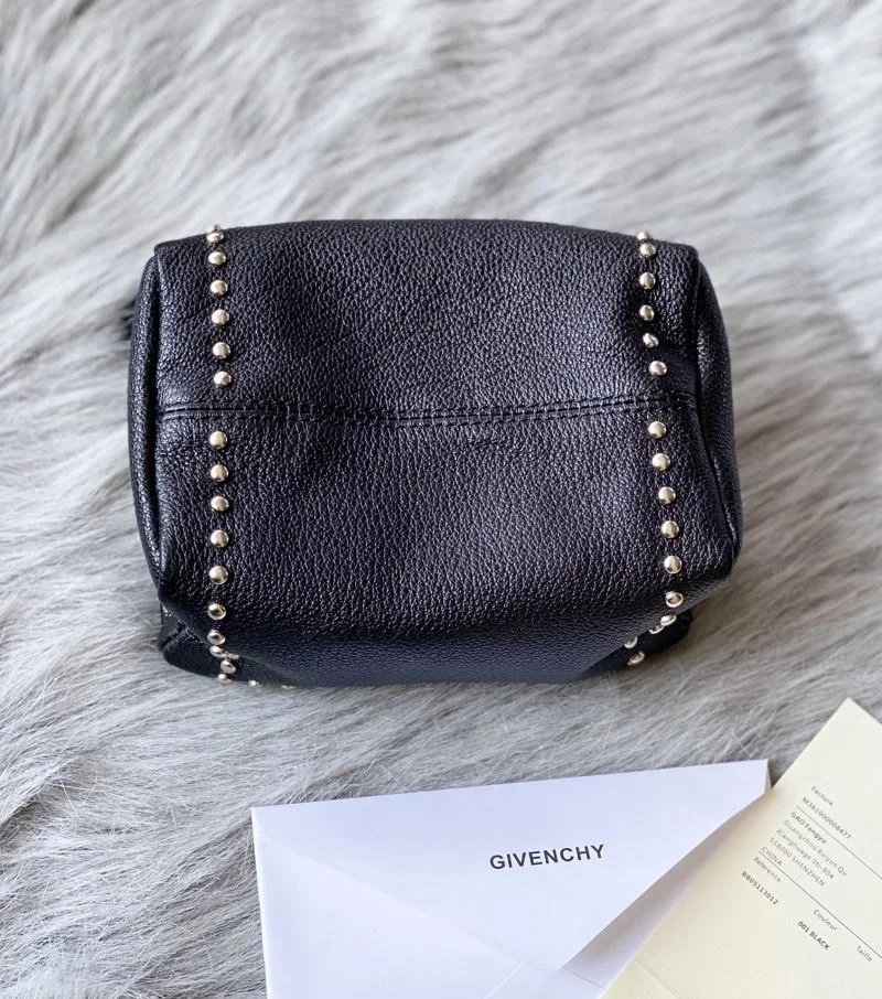 Snug Givenchy Clutch Bags 44930