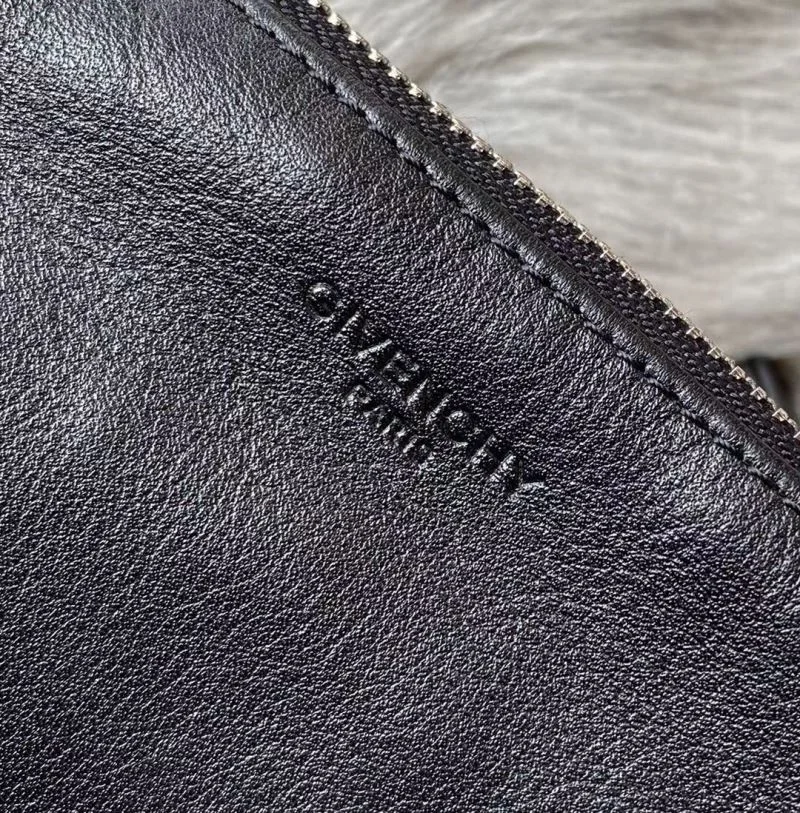 Sophisticated Givenchy Clutch Bags 44969
