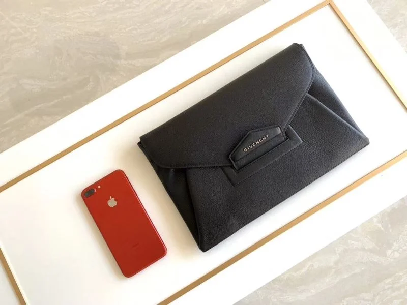 Givenchy Clutch Bags EasyCare 44929