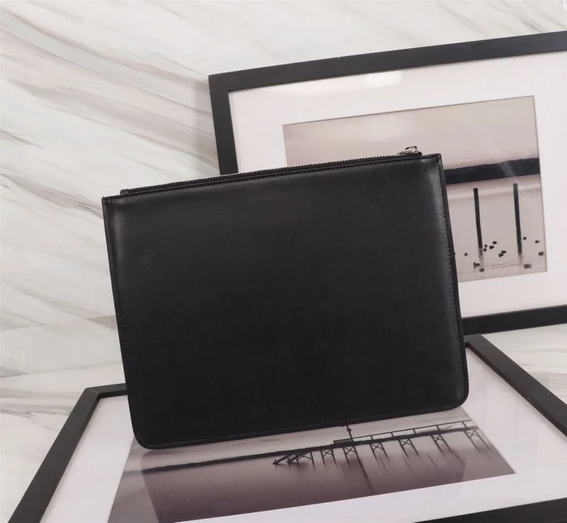 SoftTouch Givenchy Clutch Bags 44835
