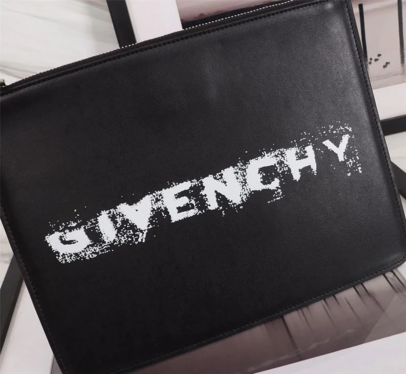 SoftTouch Givenchy Clutch Bags 44835