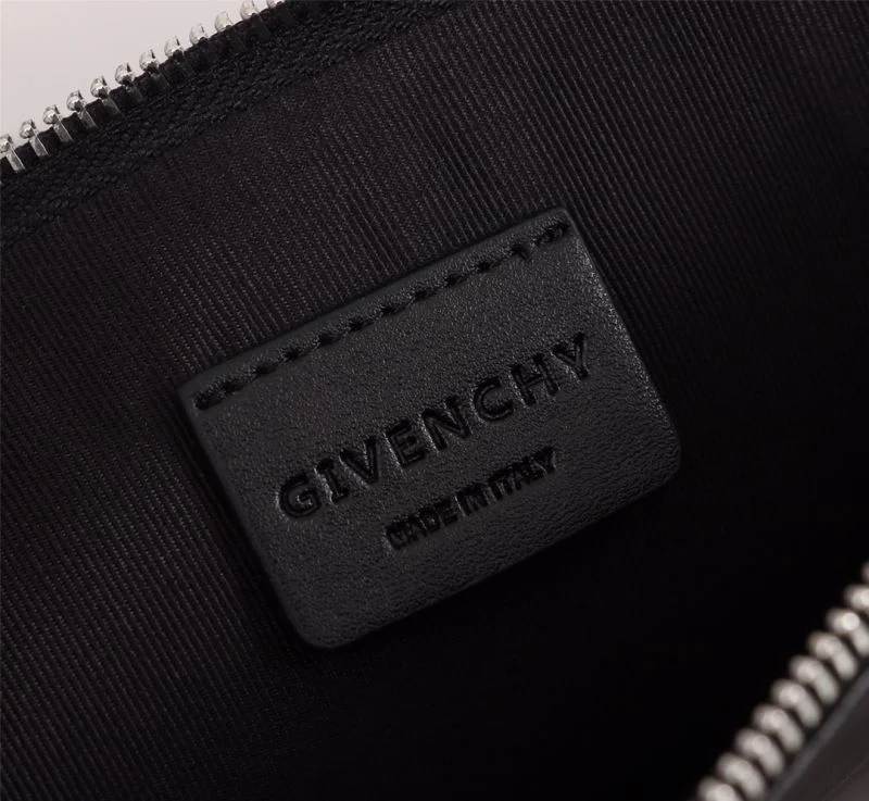 SoftTouch Givenchy Clutch Bags 44835