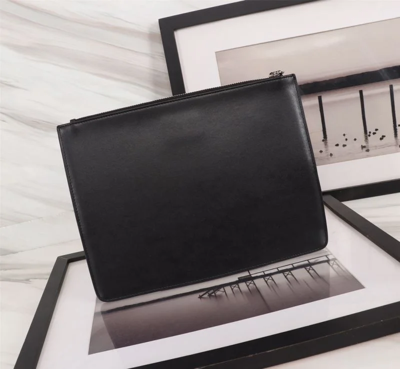 Reliable Givenchy Clutch Bags 44831