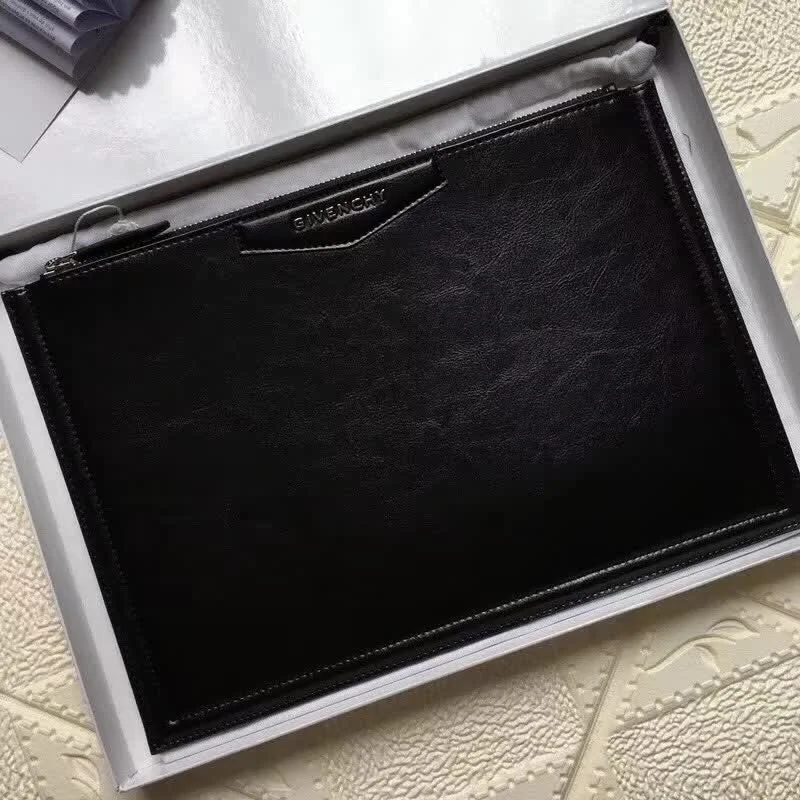 Bold Givenchy Clutch Bags 44825