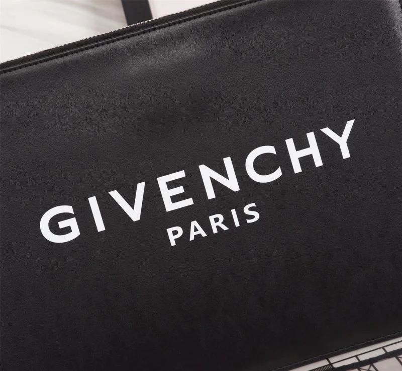 SmoothTexture Givenchy Clutch Bags 44818