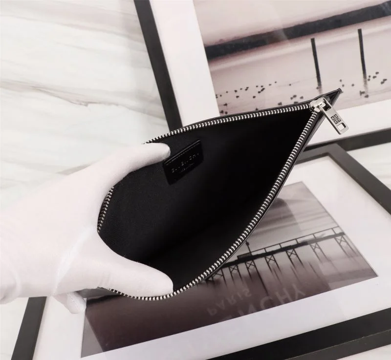 SmoothTexture Givenchy Clutch Bags 44818