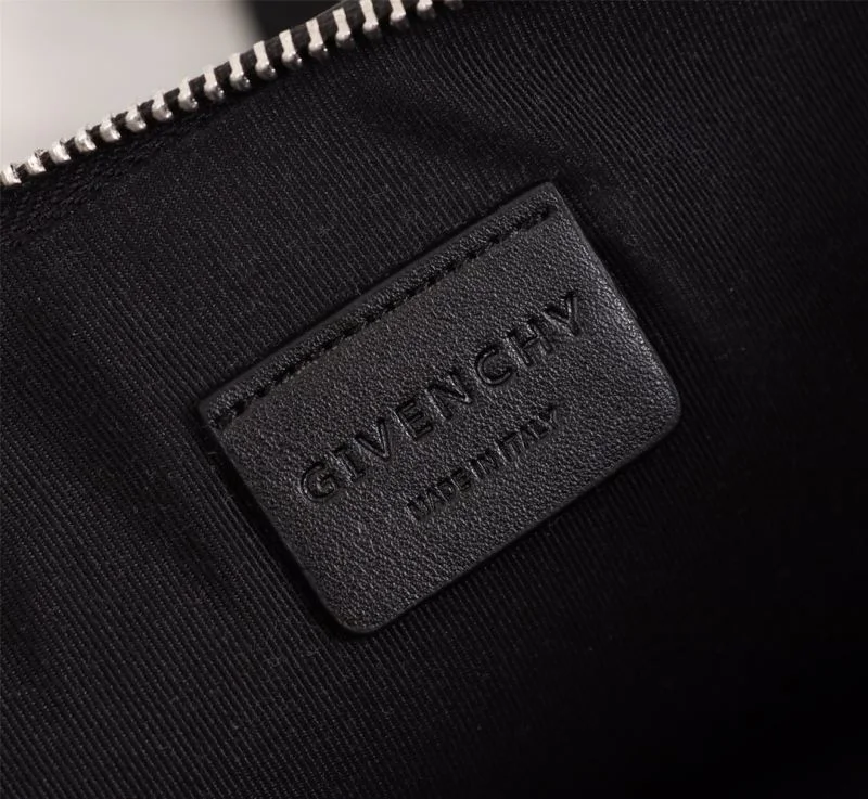 SmoothTexture Givenchy Clutch Bags 44818