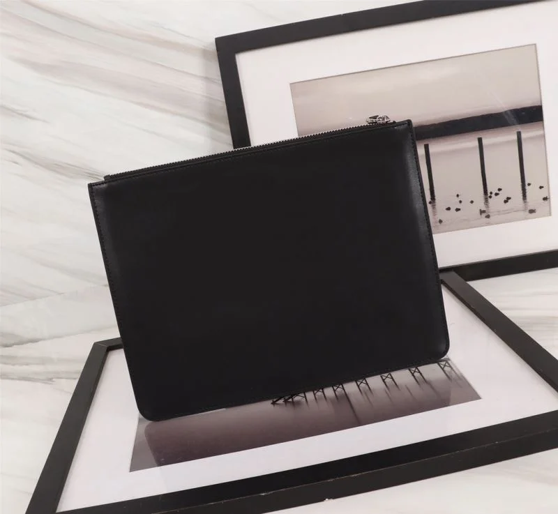 Packable Givenchy Clutch Bags 44855