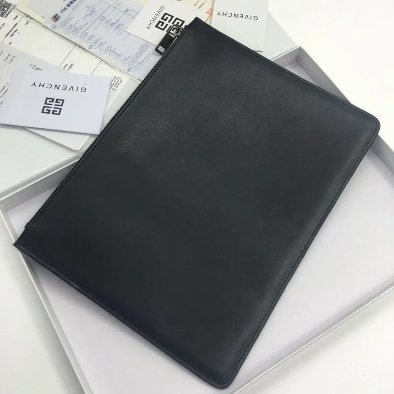 Effortless Givenchy Clutch Bags 44847
