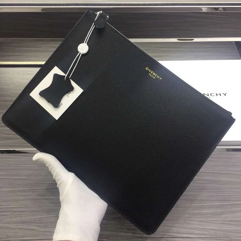 Breathable Givenchy Clutch Bags 44796