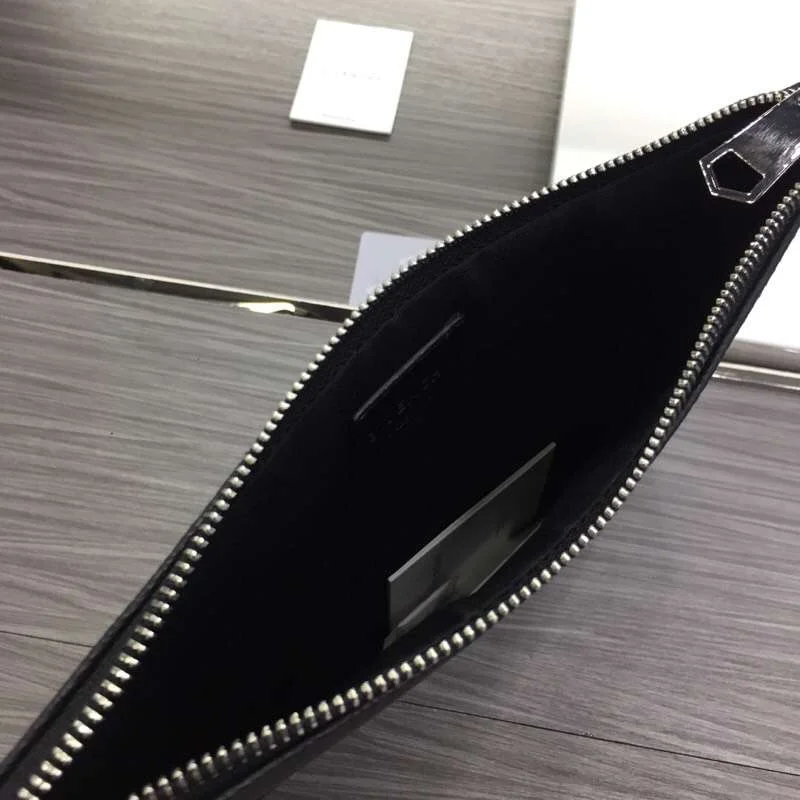 Breathable Givenchy Clutch Bags 44796