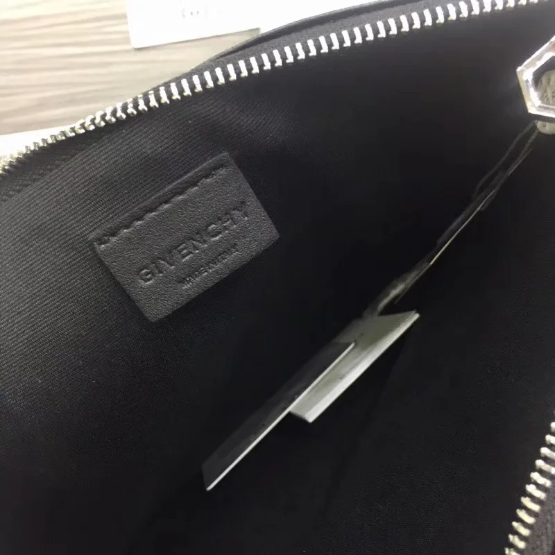 Thermal Givenchy Clutch Bags 44806