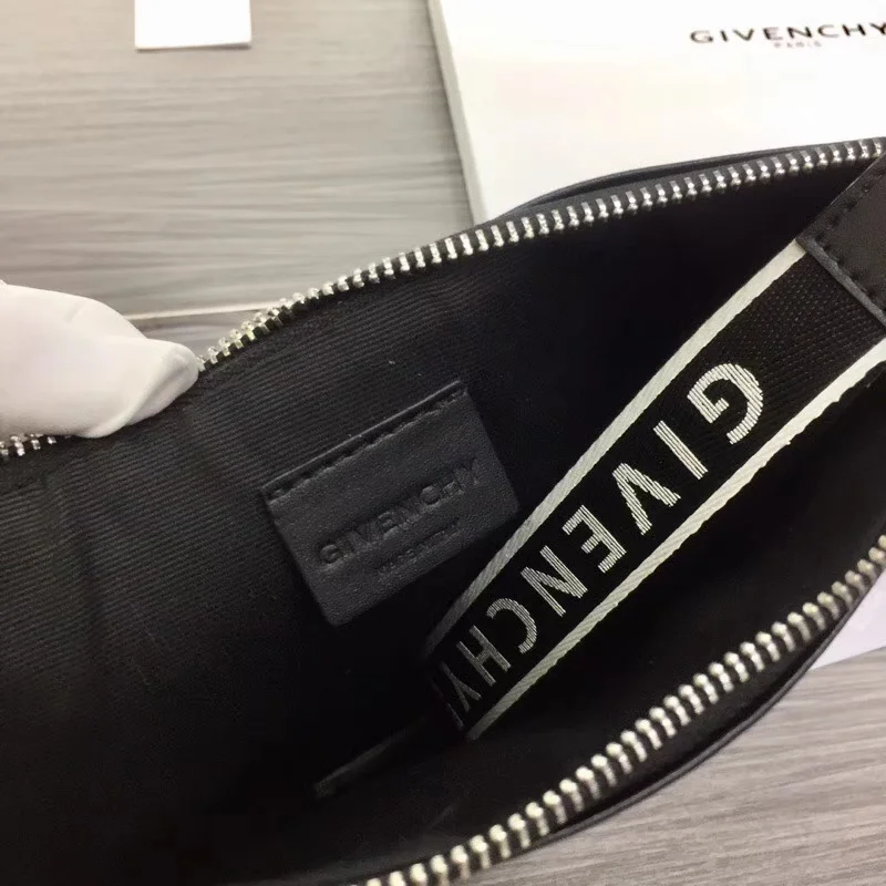 Givenchy Clutch Bags FreshLook 44793