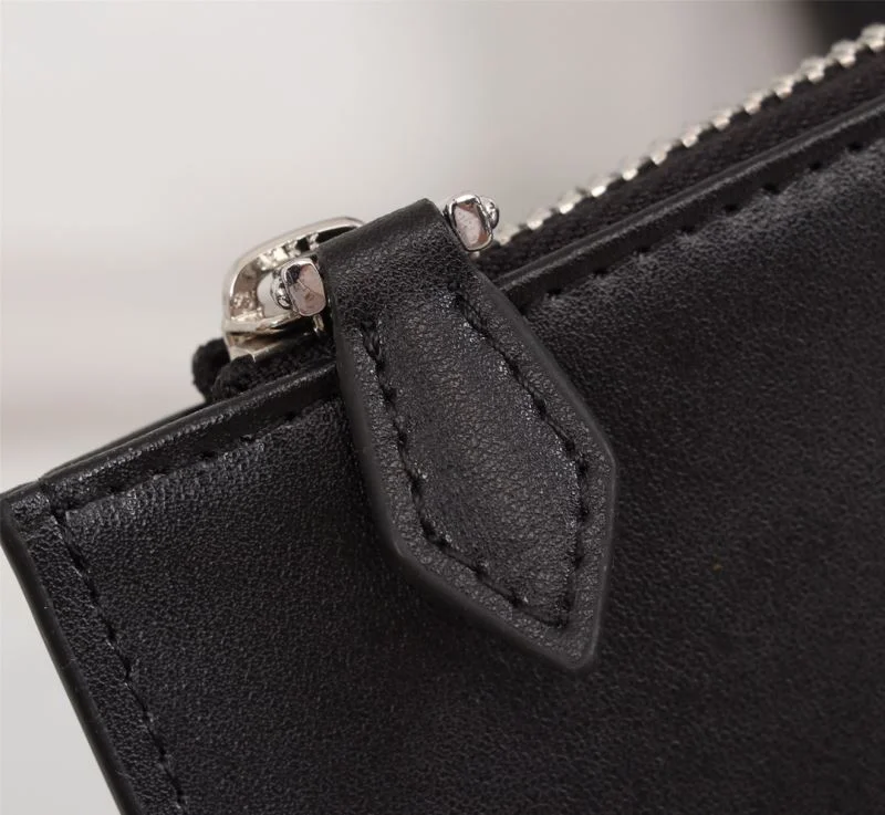 TravelReady Givenchy Clutch Bags 44794