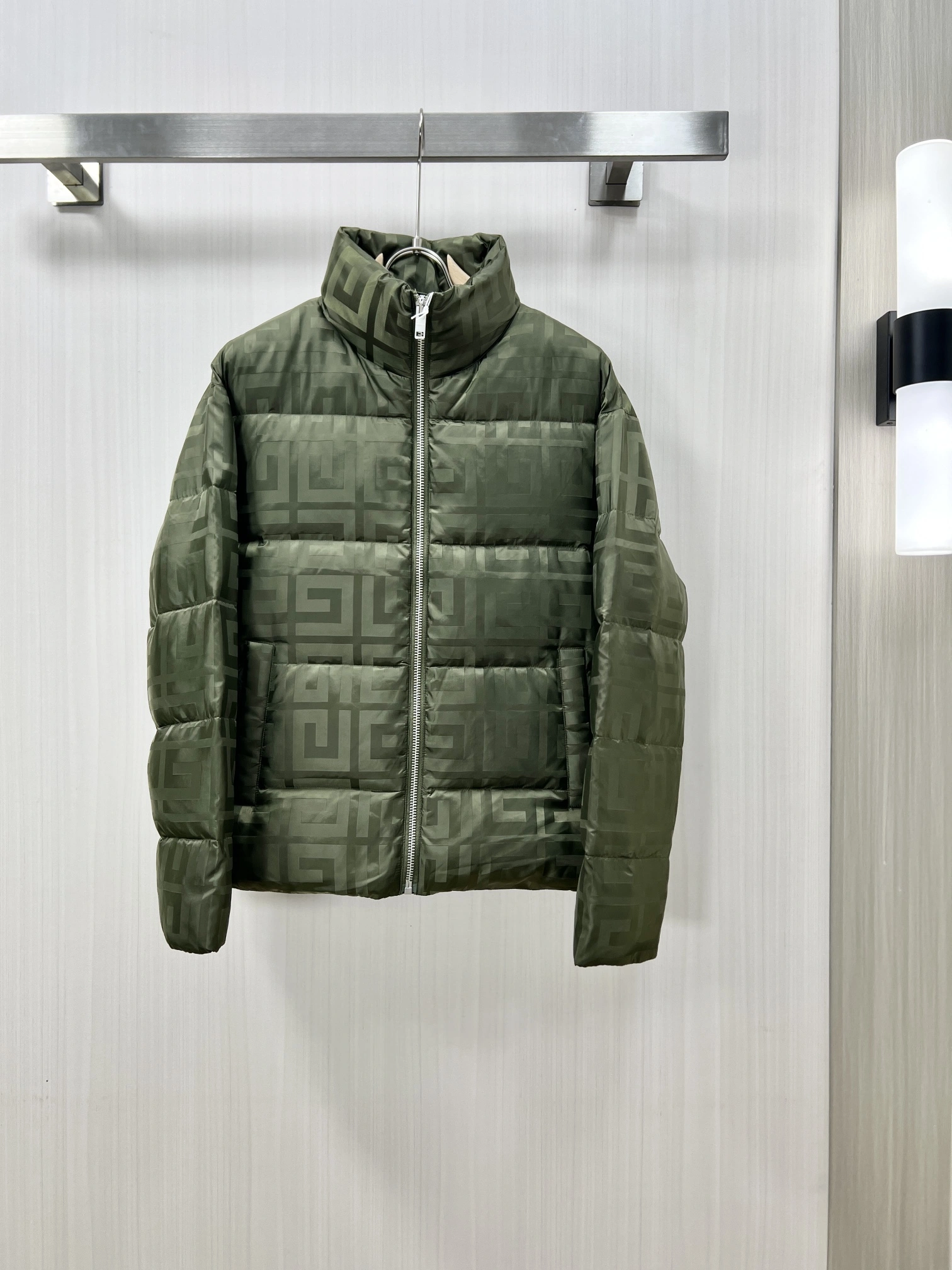 Chic Givenchy Down Jackets 124221
