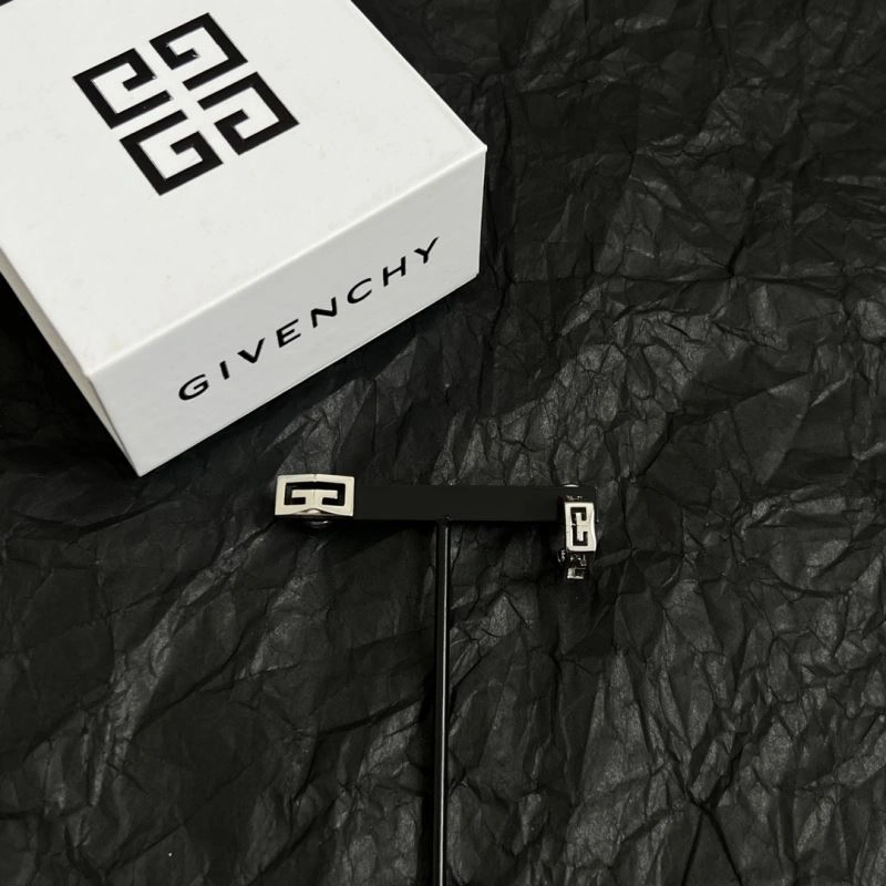 Trendsetting Givenchy Earrings 212180