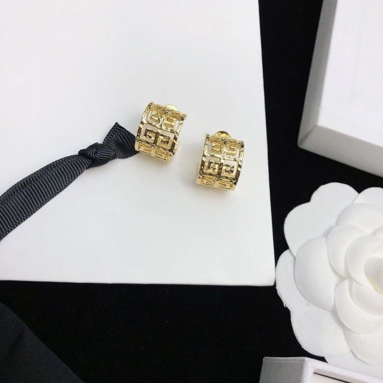 Lightweight Givenchy Earrings 209313