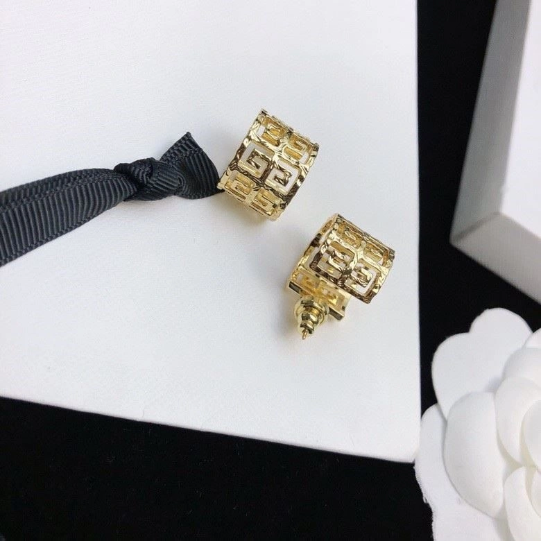 Lightweight Givenchy Earrings 209313