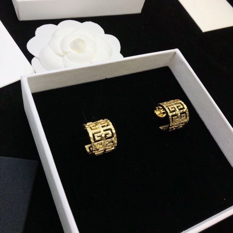 Lightweight Givenchy Earrings 209313