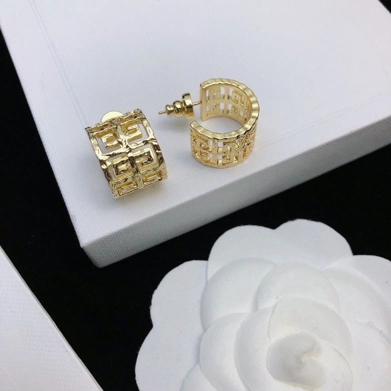 Lightweight Givenchy Earrings 209313