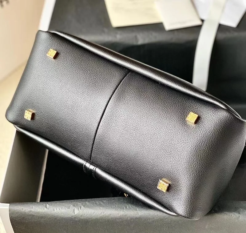 Neat Givenchy Hobo Bags 44574