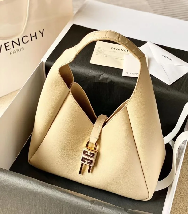 Givenchy Hobo Bags Durable 44559