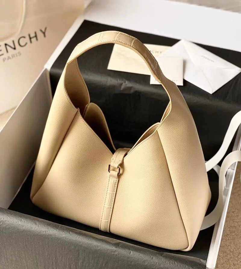 Givenchy Hobo Bags Durable 44559