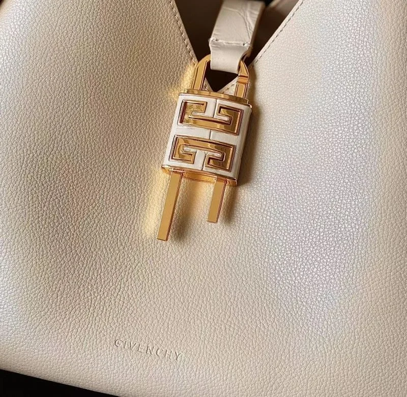 Givenchy Hobo Bags Durable 44559