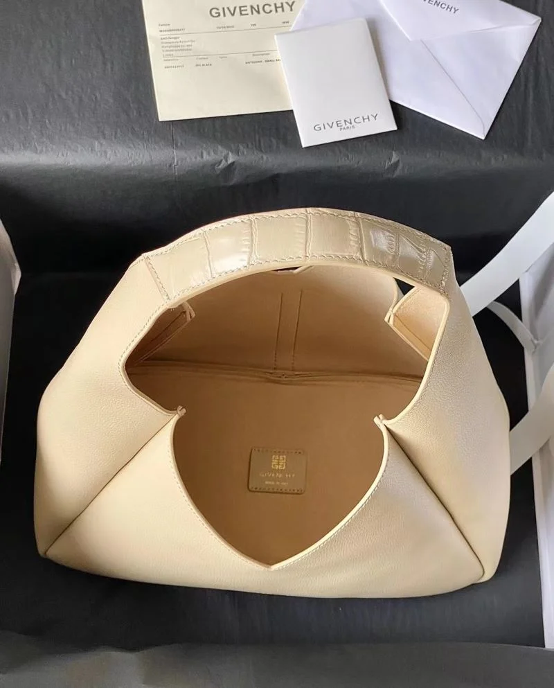 Givenchy Hobo Bags Durable 44559