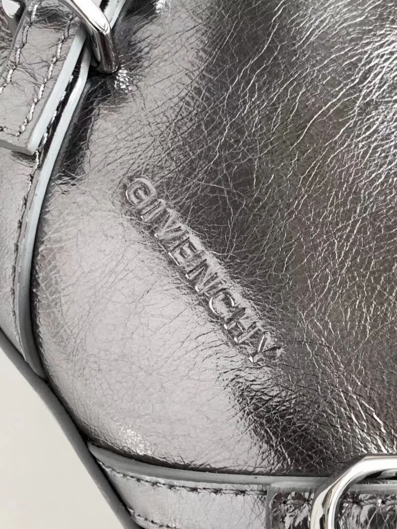 Breathable Givenchy Hobo Bags 44557