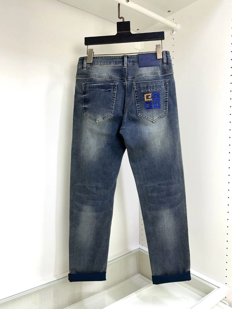 Trendy Givenchy Jeans 124107